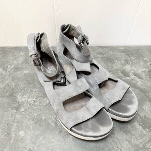 Eileen Fisher grey white bunch caged sandal ankle strap platform buckle size 7.5
